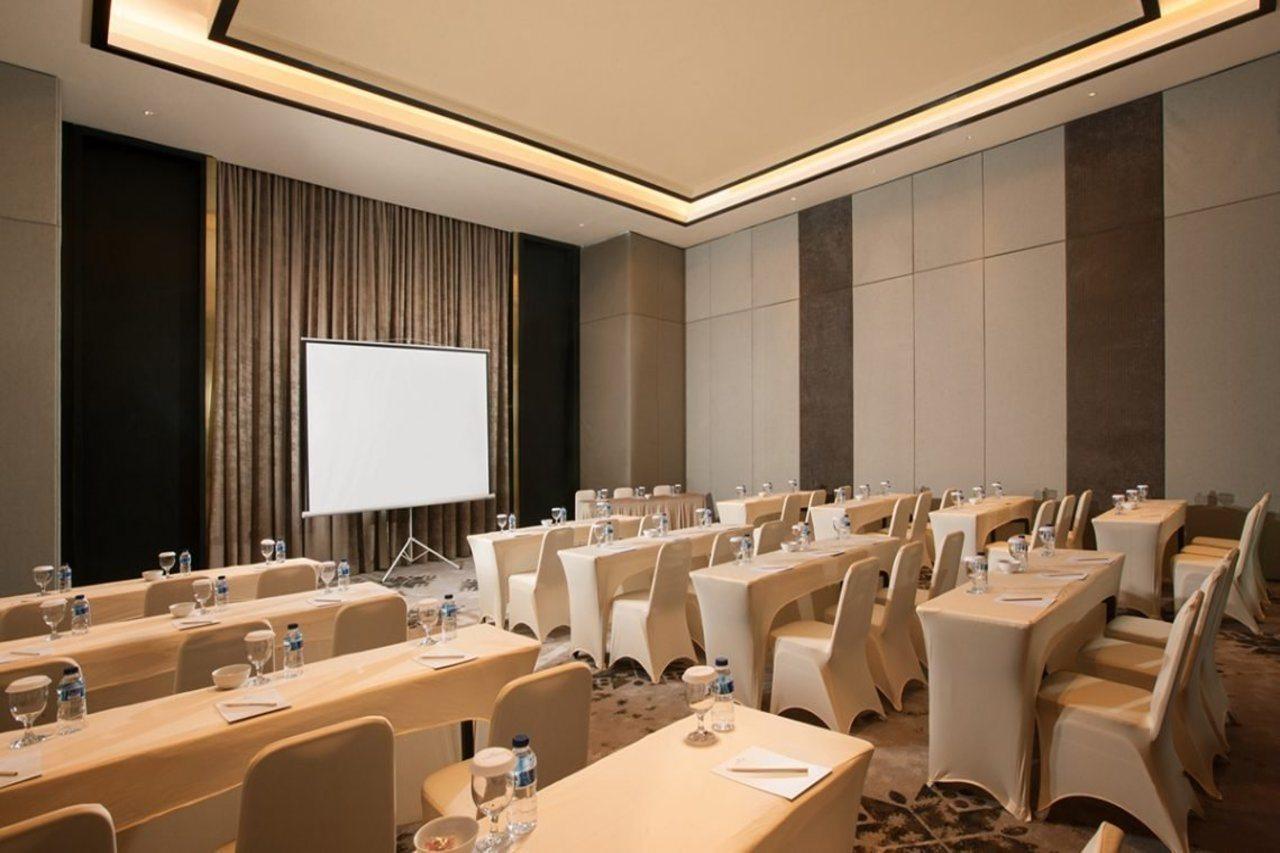Hotel Santika Premiere Bandara Palembang Luaran gambar