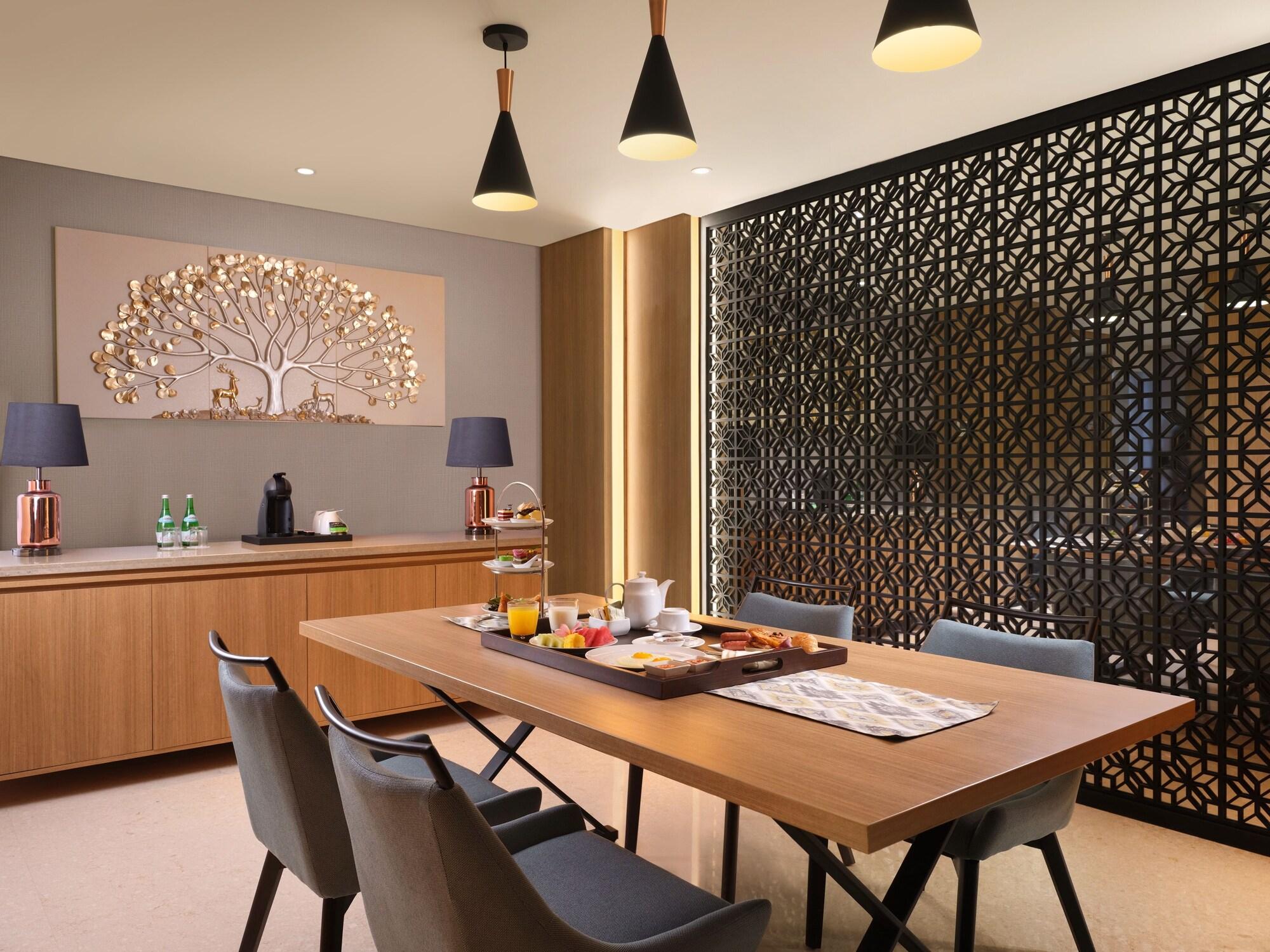 Hotel Santika Premiere Bandara Palembang Luaran gambar